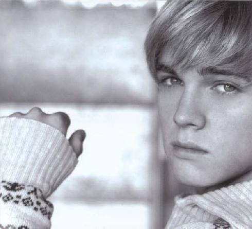 Jesse McCartney (11).jpg